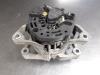 Dynamo van een Opel Astra G (F08/48) 2.0 Di 16V 2000