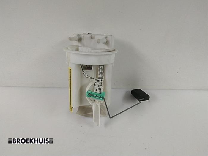 Gebruikte Tank element Pomp Peugeot 306 (7A/C/S) 1.6i XR,XT,ST Prijs € 25,00 Margeregeling aangeboden door Autobedrijf Broekhuis B.V.