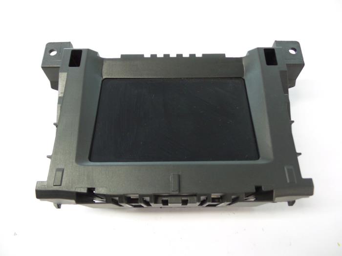Gebruikte Display Interieur Opel Zafira (M75) 1.6 16V Prijs € 25,00 Margeregeling aangeboden door Autobedrijf Broekhuis B.V.