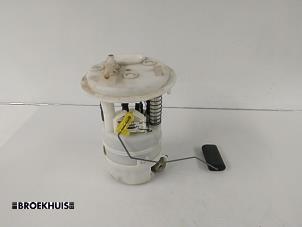 Gebruikte Tank element Pomp Peugeot 407 (6D) 1.8 16V Prijs € 25,00 Margeregeling aangeboden door Autobedrijf Broekhuis B.V.