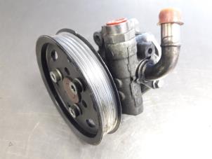 Gebruikte Servopomp Volkswagen Passat Variant (3B6) 1.9 TDI 130 Prijs € 25,00 Margeregeling aangeboden door Autobedrijf Broekhuis B.V.