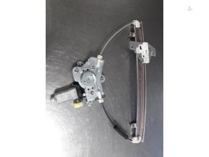 Gebruikte Raammechaniek 4Deurs rechts-voor Kia Picanto (BA) 1.0 12V Prijs € 35,00 Margeregeling aangeboden door Autobedrijf Broekhuis B.V.