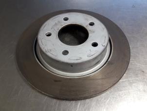 Gebruikte Remschijf achter Mazda 5 (CR19) 1.8i 16V Prijs € 15,00 Margeregeling aangeboden door Autobedrijf Broekhuis B.V.