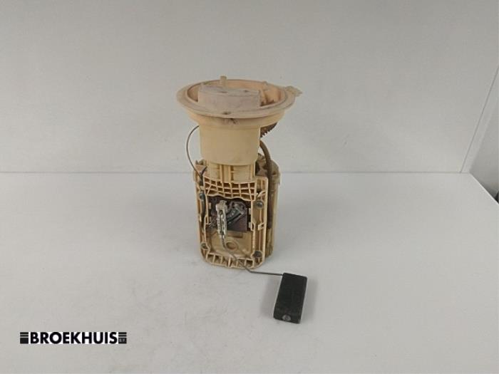 Gebruikte Tank element Pomp Skoda Octavia Combi (1Z5) 1.9 TDI Prijs € 22,50 Margeregeling aangeboden door Autobedrijf Broekhuis B.V.