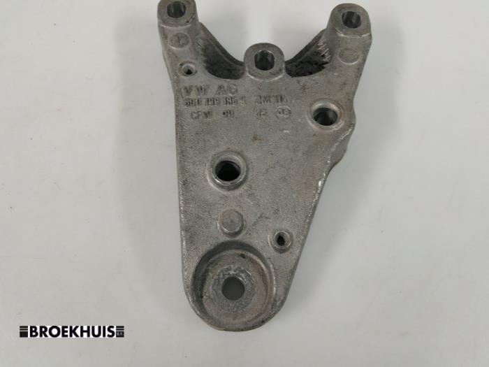 Gebruikte Motorsteun Skoda Fabia II (5J) 1.2i Prijs € 15,00 Margeregeling aangeboden door Autobedrijf Broekhuis B.V.
