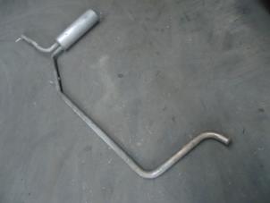 Gebruikte Uitlaat Einddemper Renault Trafic New (JL) 1.9 dCi 82 16V Prijs € 35,00 Margeregeling aangeboden door Autobedrijf Broekhuis B.V.