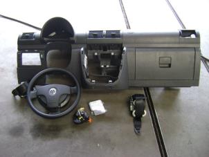 Gebruikte Airbag Set + Module Volkswagen Fox (5Z) 1.2 Prijs € 125,00 Margeregeling aangeboden door Autobedrijf Broekhuis B.V.
