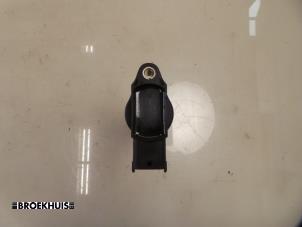 Gebruikte Bobine Citroen C3 (SC) 1.2 VTi 82 12V Prijs € 15,00 Margeregeling aangeboden door Autobedrijf Broekhuis B.V.