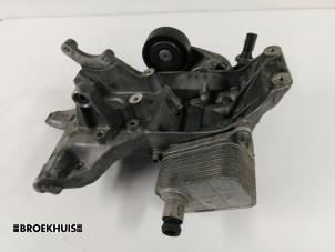 Gebruikte Oliefilterhuis Audi A4 Avant (B8) 1.8 TFSI 16V Prijs € 30,00 Margeregeling aangeboden door Autobedrijf Broekhuis B.V.