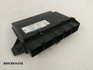 Gebruikte Keyless vehicle module Volvo XC70 (BZ) 3.2 24V AWD Prijs € 40,00 Margeregeling aangeboden door Autobedrijf Broekhuis B.V.