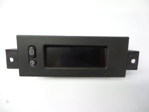 Gebruikte Display Interieur Opel Corsa D 1.3 CDTi 16V ecoFLEX Prijs € 15,00 Margeregeling aangeboden door Autobedrijf Broekhuis B.V.