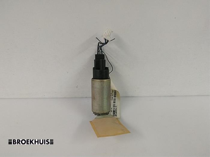 Gebruikte Tank element Pomp Mitsubishi Colt (CJ) 1.3 GL,GLX 12V Prijs € 15,00 Margeregeling aangeboden door Autobedrijf Broekhuis B.V.