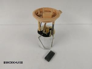 Gebruikte Tank element Pomp Seat Leon (1P1) 1.9 TDI 105 Prijs € 22,50 Margeregeling aangeboden door Autobedrijf Broekhuis B.V.
