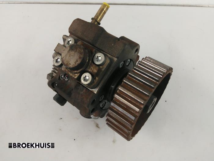 Gebruikte Brandstofpomp Mechanisch Peugeot 307 SW (3H) 1.6 HDi 16V Prijs € 45,00 Margeregeling aangeboden door Autobedrijf Broekhuis B.V.