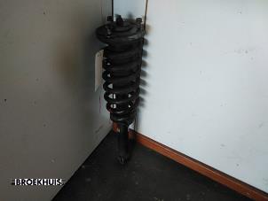 Gebruikte Voorpoot links Kia Sorento I (JC) 3.3 V6 24V Prijs € 50,00 Margeregeling aangeboden door Autobedrijf Broekhuis B.V.