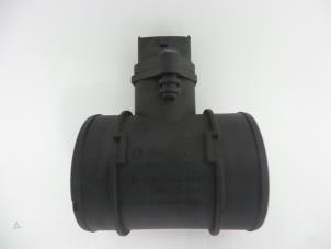 Gebruikte Luchtmassameter Opel Meriva 1.7 CDTI 16V Prijs € 15,00 Margeregeling aangeboden door Autobedrijf Broekhuis B.V.