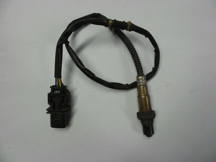 Lambda Sonde van een Volkswagen Transporter T5 1.9 TDi 2007