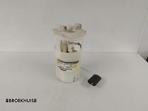 Gebruikte Tank element Pomp Kia Picanto (BA) 1.0 12V Prijs € 25,00 Margeregeling aangeboden door Autobedrijf Broekhuis B.V.