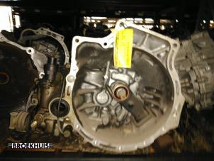 Gebruikte Versnellingsbak Kia Sephia (FA/FB22) 1.6i Prijs € 100,00 Margeregeling aangeboden door Autobedrijf Broekhuis B.V.