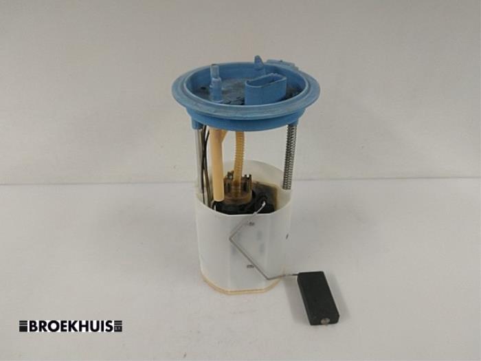 Gebruikte Tank element Pomp Seat Leon (1P1) 1.2 TSI Prijs € 25,00 Margeregeling aangeboden door Autobedrijf Broekhuis B.V.