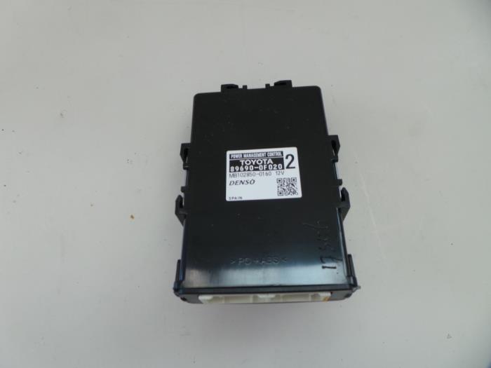 Gebruikte Module Bodycontrol Toyota Verso 1.8 16V VVT-i Prijs € 25,00 Margeregeling aangeboden door Autobedrijf Broekhuis B.V.