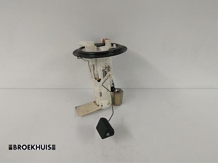 Gebruikte Tank element Pomp Daihatsu Cuore (L251/271/276) 1.0 12V DVVT Prijs € 25,00 Margeregeling aangeboden door Autobedrijf Broekhuis B.V.