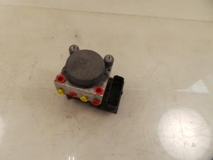 Gebruikte ABS Pomp Ford Ka II 1.2 Prijs € 40,00 Margeregeling aangeboden door Autobedrijf Broekhuis B.V.