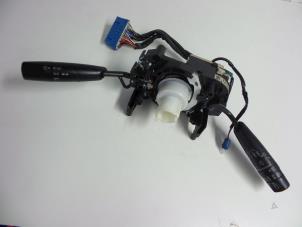 Gebruikte Licht + Raw Schakelaar Mazda MX-3 1.6i 16V Prijs € 20,00 Margeregeling aangeboden door Autobedrijf Broekhuis B.V.