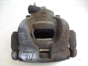 Gebruikte Remklauw (Tang) rechts-voor Volvo V70 (BW) 2.0 D 16V Prijs € 25,00 Margeregeling aangeboden door Autobedrijf Broekhuis B.V.
