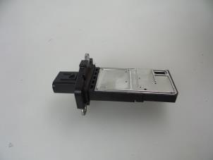 Gebruikte Luchtmassameter Volvo V70 (BW) 2.0 D 16V Prijs € 25,00 Margeregeling aangeboden door Autobedrijf Broekhuis B.V.