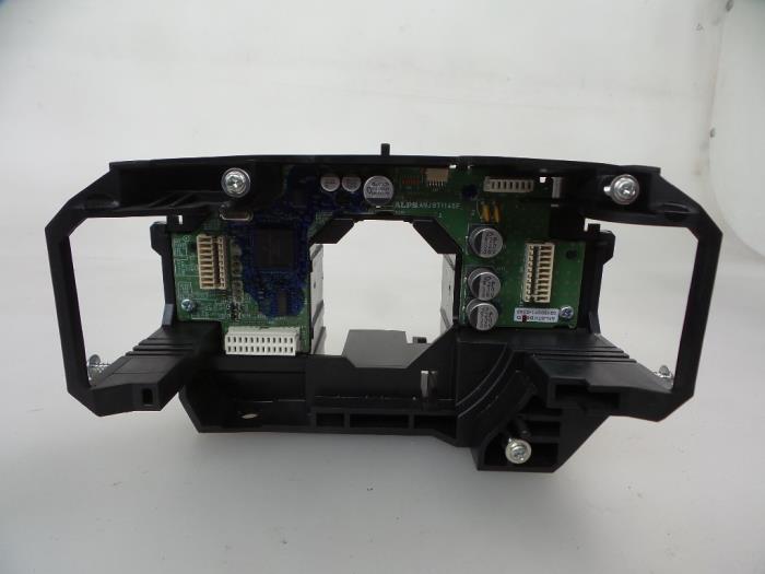 Gebruikte Module (diversen) Volvo V70 (BW) 2.0 D 16V Prijs € 25,00 Margeregeling aangeboden door Autobedrijf Broekhuis B.V.