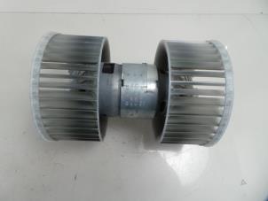 Gebruikte Blower BMW X3 (E83) 2.5 24V Prijs € 50,00 Margeregeling aangeboden door Autobedrijf Broekhuis B.V.