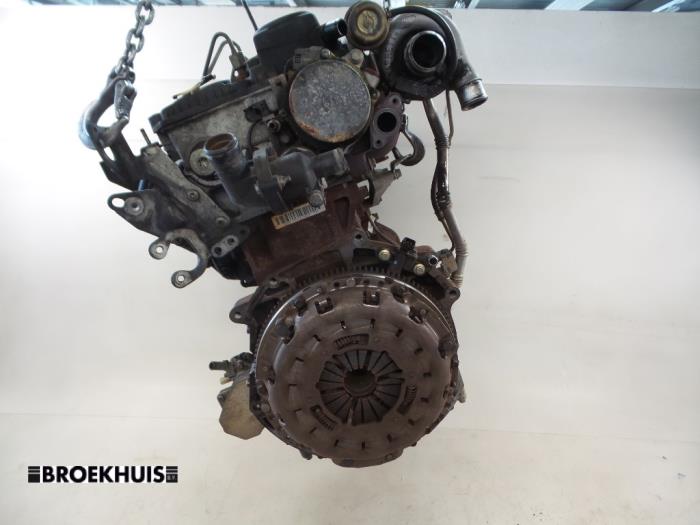 Motor van een Ford Transit 2.0 TDdi 16V 2006