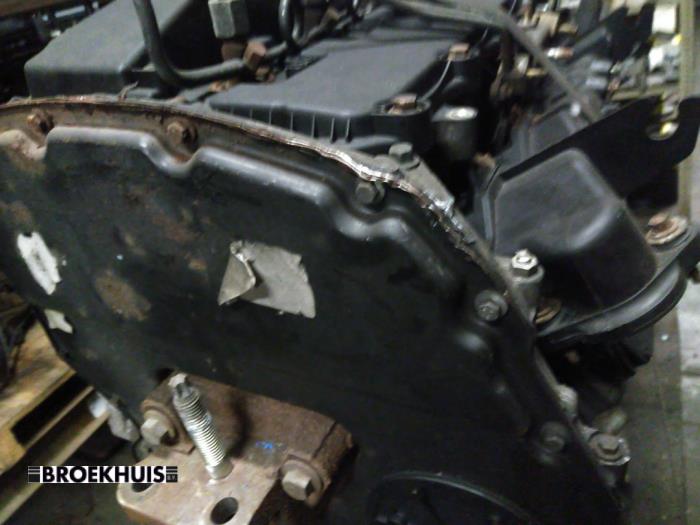 Motor van een Ford Transit 2.0 TDdi 16V 2006