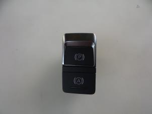 Gebruikte Schakelaar handrem Audi A6 Avant (C7) 2.0 TDI 16V Prijs € 20,00 Margeregeling aangeboden door Autobedrijf Broekhuis B.V.