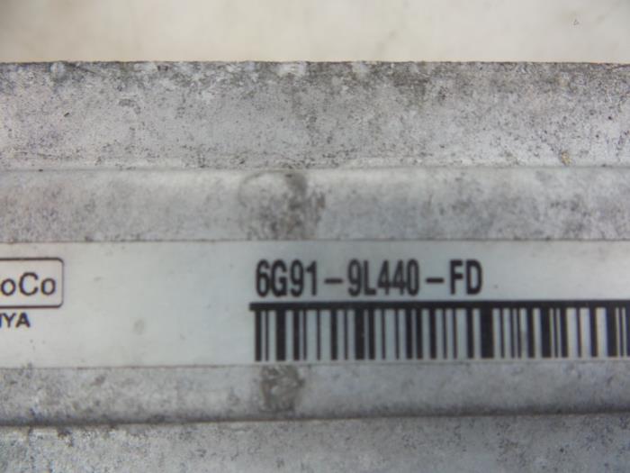 Intercooler van een Ford Mondeo IV 2.0 TDCi 140 16V 2010