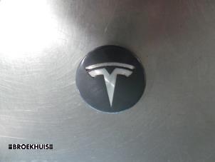 Gebruikte Wieldop Tesla Model S 85D Performance Prijs € 10,00 Margeregeling aangeboden door Autobedrijf Broekhuis B.V.