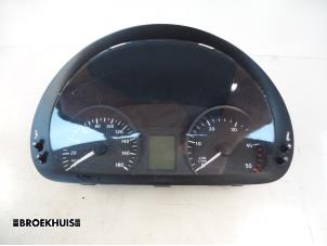 Gebruikte Tellerklok Mercedes Sprinter 3t (906.61) 216 CDI 16V Prijs € 72,60 Inclusief btw aangeboden door Autobedrijf Broekhuis B.V.