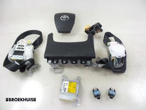 Gebruikte Module + Airbag Set Toyota Prius (ZVW3) 1.8 16V Plug-in Prijs € 450,00 Margeregeling aangeboden door Autobedrijf Broekhuis B.V.