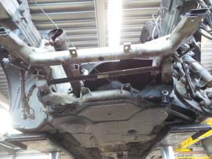 Gebruikte Subframe Mercedes E Estate (S212) E-220 CDI 16V BlueEfficiency Prijs € 200,00 Margeregeling aangeboden door Autobedrijf Broekhuis B.V.