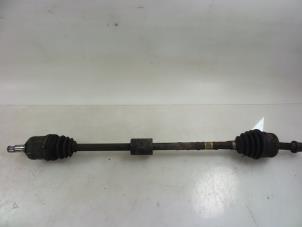 Gebruikte Aandrijfas rechts-voor Opel Meriva 1.6 Prijs € 20,00 Margeregeling aangeboden door Autobedrijf Broekhuis B.V.