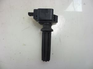 Gebruikte Bobine Landrover Discovery Sport (LC) 2.0 Si4 16V Prijs € 25,00 Margeregeling aangeboden door Autobedrijf Broekhuis B.V.