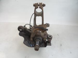 Gebruikte Fusee links-voor Peugeot Boxer (U9) 2.2 HDi 130 Euro 5 Prijs € 121,00 Inclusief btw aangeboden door Autobedrijf Broekhuis B.V.