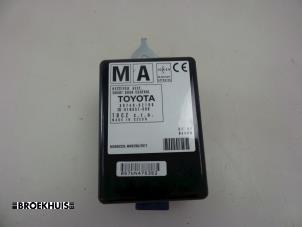 Gebruikte Deur module Toyota Auris Touring Sports (E18) 1.8 16V Hybrid Prijs € 25,00 Margeregeling aangeboden door Autobedrijf Broekhuis B.V.