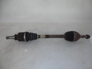 Gebruikte Steekas links-voor Renault Megane II Grandtour (KM) 1.5 dCi 85 Prijs € 20,00 Margeregeling aangeboden door Autobedrijf Broekhuis B.V.