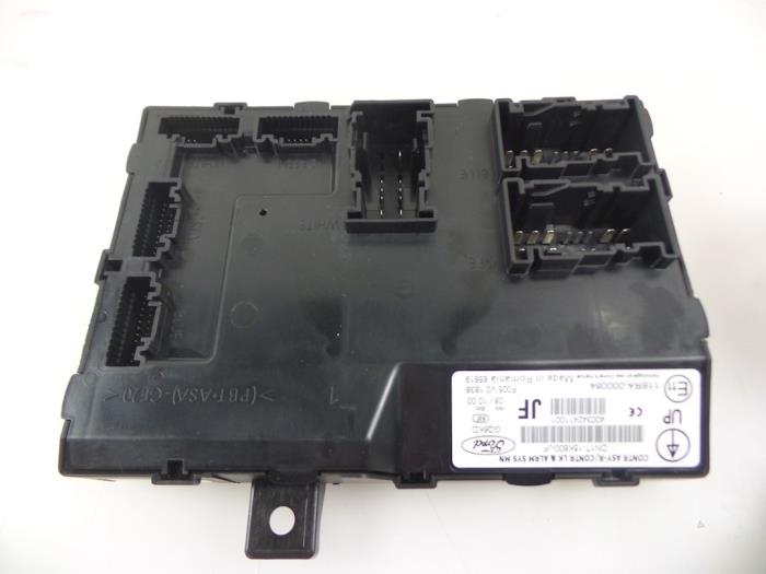 Inspuitcomputer van een Ford Fiesta 6 (JA8) 1.0 EcoBoost 12V 100 2016