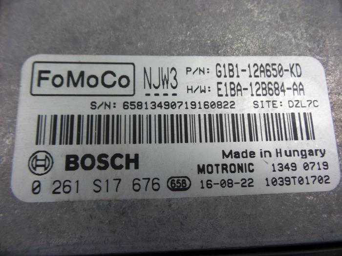 Inspuitcomputer van een Ford Fiesta 6 (JA8) 1.0 EcoBoost 12V 100 2016