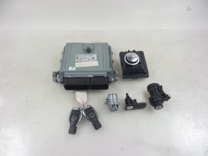 Gebruikte Inspuitcomputer Mercedes C (W205) C-350 e 2.0 16V Prijs € 300,00 Margeregeling aangeboden door Autobedrijf Broekhuis B.V.