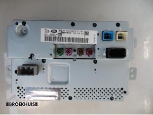 Gebruikte Display Multi Media regelunit Landrover Range Rover IV (LG) 4.4 SDV8 32V Prijs € 450,00 Margeregeling aangeboden door Autobedrijf Broekhuis B.V.