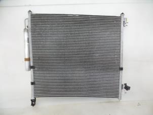 Gebruikte Radiateur Airco Landrover Range Rover IV (LG) 4.4 SDV8 32V Prijs € 125,00 Margeregeling aangeboden door Autobedrijf Broekhuis B.V.